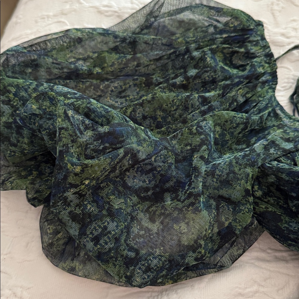 Free People sassy Green and Navy Patterned Women's Top - Picture 3 of 3